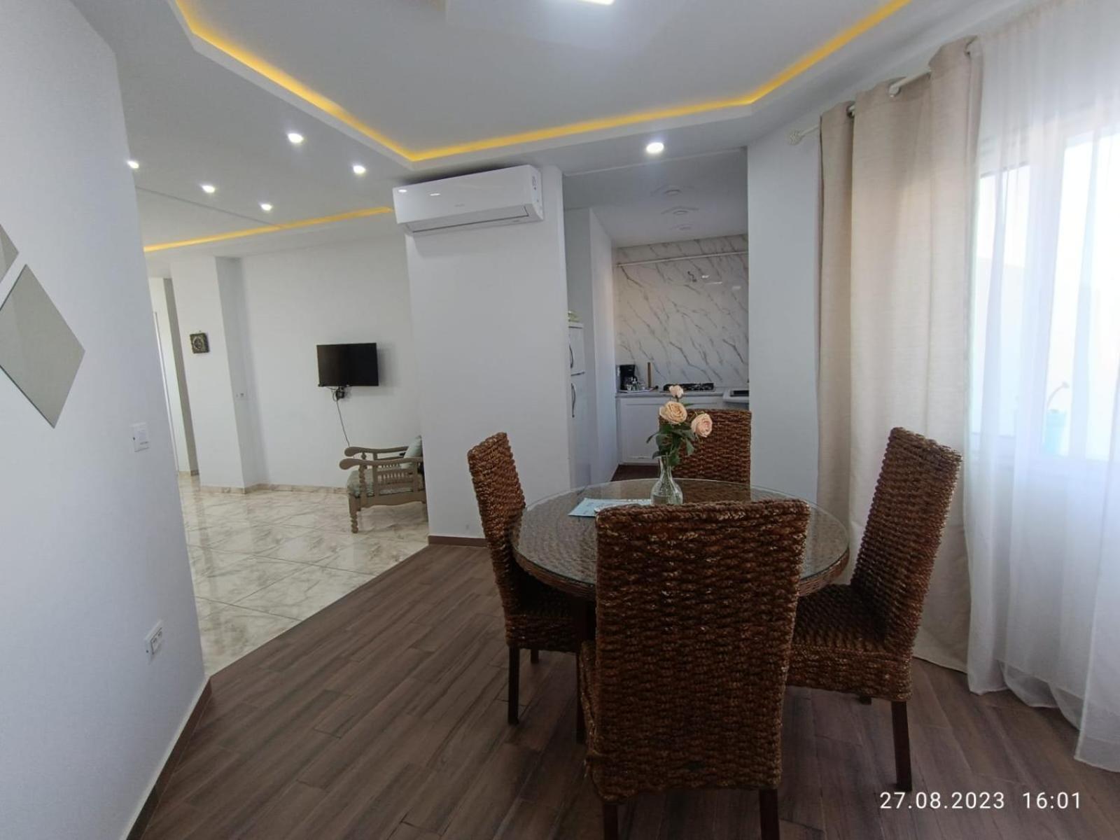 Tim Haute Standing S2, Center * Monastir